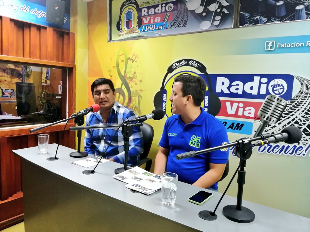PasajePais's tweet photo. #Pasaje entrevista en Radio Vía. 1160 am, a nuestro compañero Ec. DORIAN FLORES candidato Alcalde por PAIS 35 y su Plan de trabajo. 

Siguela en Facebook. 

https://t.co/ElYLGujNy8

@ElOroEsPAIS @dorian_977
@GustavoBarojaN @PasajeTv @GoberElOro https://t.co/aSbR2aOs4x