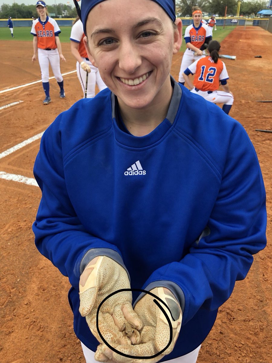 CgaSoftball's tweet photo. Pregame frog rescue 🐸🥎 https://t.co/dNfjU8nAyZ