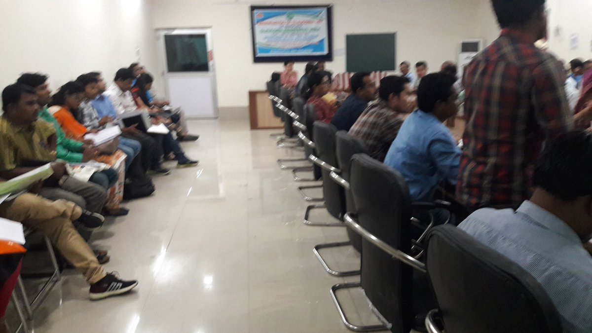 dphcobalangir's tweet photo. @HFWOdisha #Observatio of world Glaucoma Day/Week -2019 held today (12.3.2019) at DHH Balangir with a sensitisation meeting of service providers and awareness week have been started from 10th march-to 16th March.. https://t.co/dBA9EsGwhK