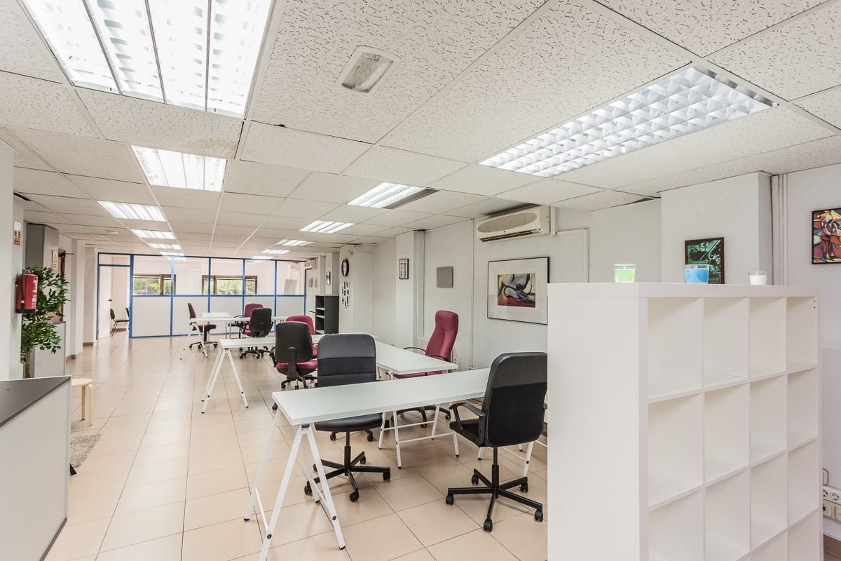 kunlabori.es tweet media