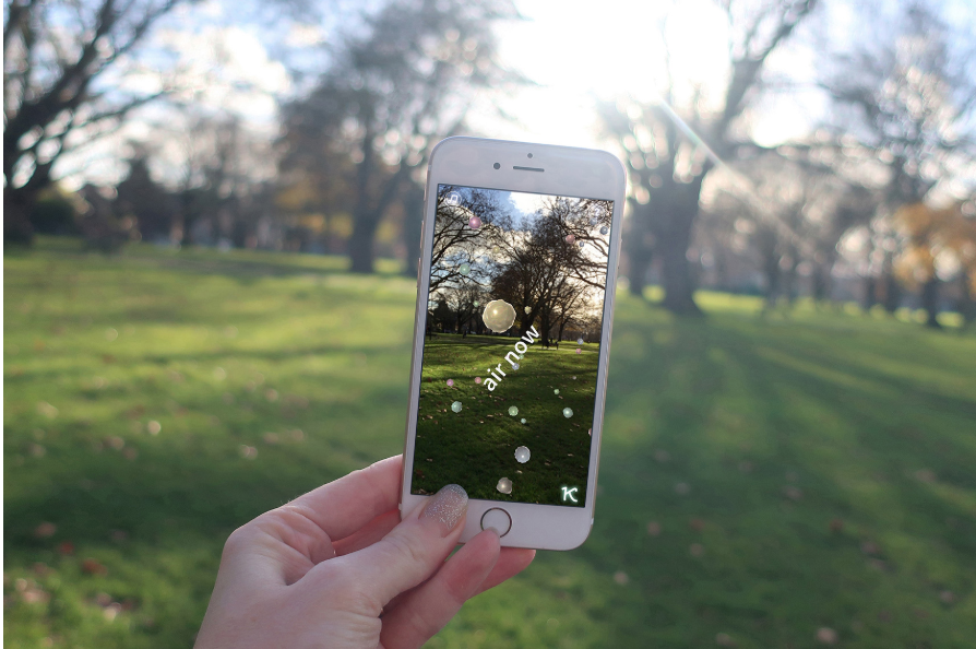 SPACEstudios's tweet photo. Join SPACE Art + Tech residency artist Josefina Nelimarkka for the launch of Kairos², an augmented reality (AR) artwork that allows the user to view and interact with atmospheric aerosol particles. Thu 21 March, SPACE Mare St. FREE but booking essential > https://t.co/6g8bEBDozX https://t.co/FQTTSOGNxW