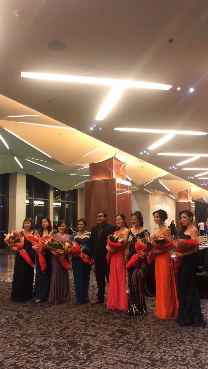 IN PHOTOS: Awardees posing for photos at the Philam Premier Agency Awards 2019 held at the Marriot Grand Ballroom.