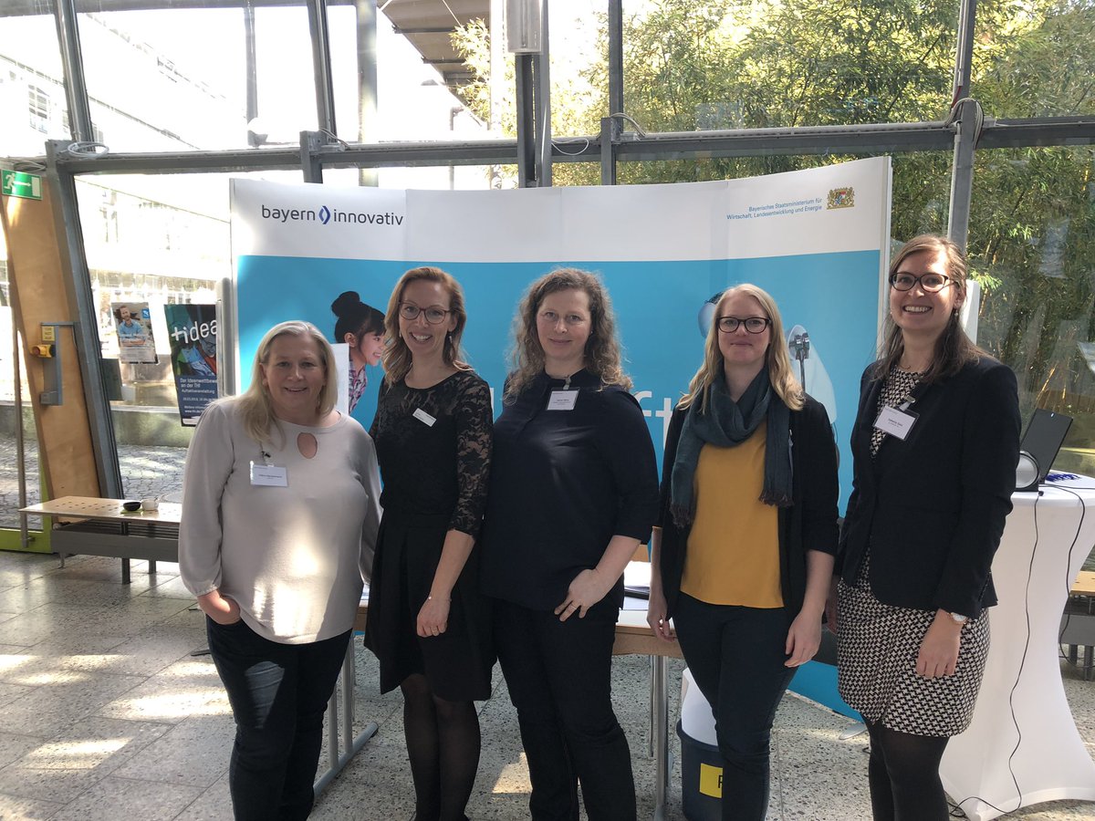 JenReinzZettler's tweet photo. ❤️ @womeninmobility heute auf der #Cosmos2019 #smartmobilityservices für eine #nachhaltige #effiziente Mobilität u.a. mit Petra Hannemann https://t.co/Jk8aUuqjCF