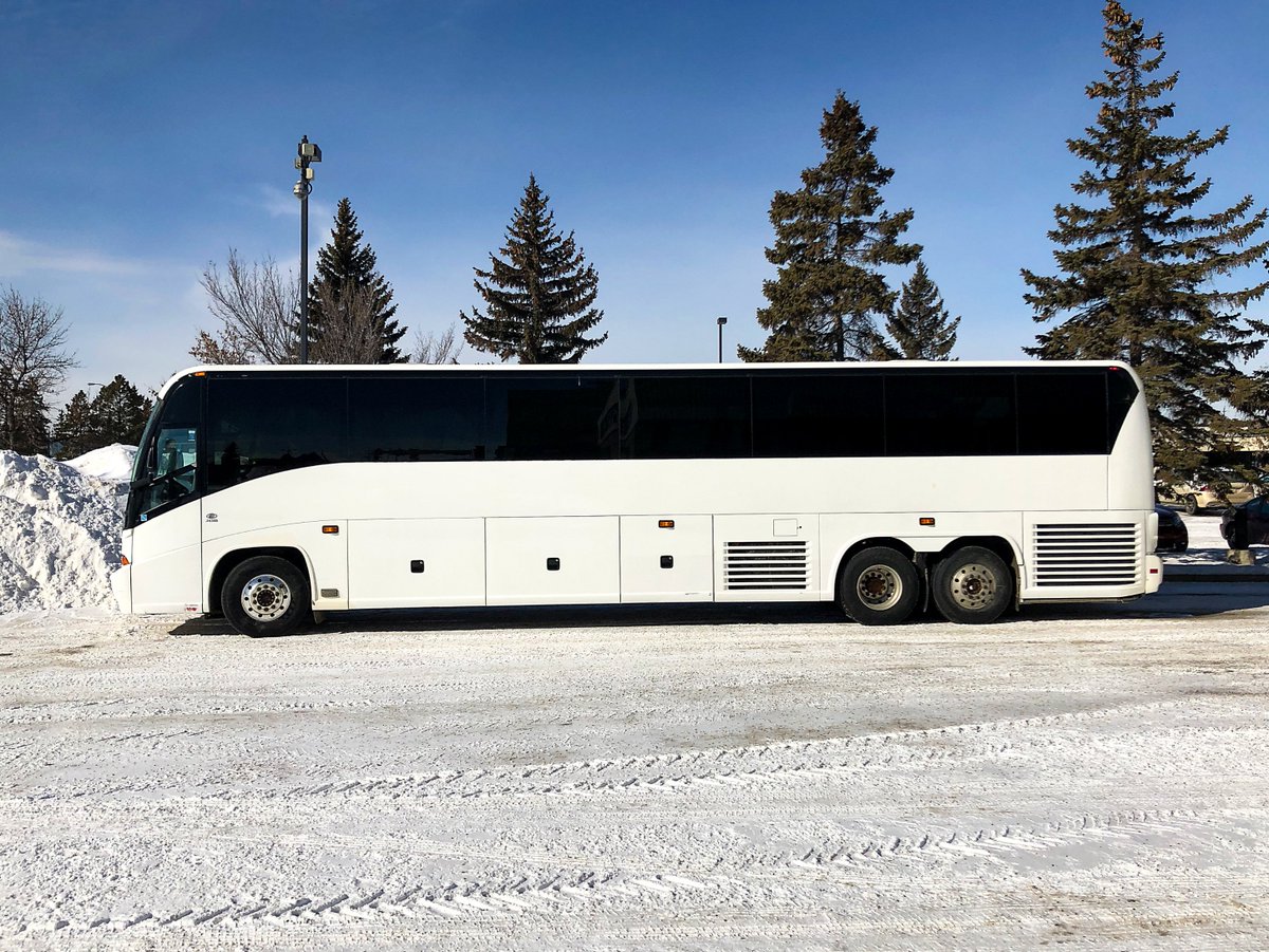 CowanGraphics's tweet photo. Prepping some coach buses for a fresh new look!
#fleet #branding
#decal #removal
#CGremoval #CGinstall
#yeg #yyc #yxe https://t.co/C4hhpgczKa