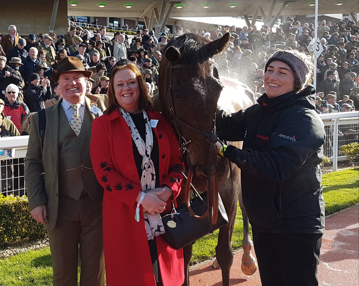 lucinda russell tweet media