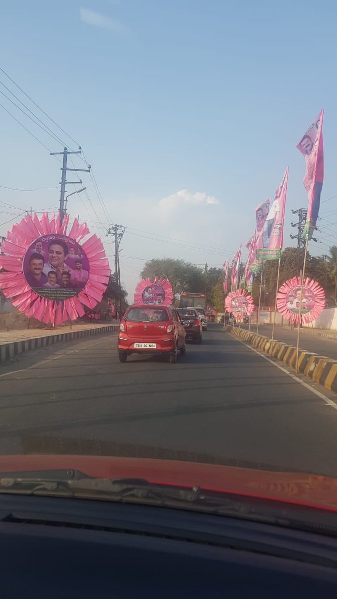 srinivas12341's tweet photo. City does look great in pink. @GHMCOnline @CommissionrGHMC @927BIGFM @MirchiRJSameer #illegalHoardings https://t.co/nyp6vOepWJ