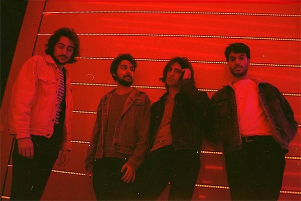 Hoy a las 16:00, en Rock Star, Mariano Muniesa contará en la primera hora con la visita de Alien-Dude, banda madrileño-onubense que el próximo 23 de marzo estará en la sala Costello de Madrid compartiendo escenario con el final de gira de Alfenic.
.
.
mariskalrock.com/?p=158147