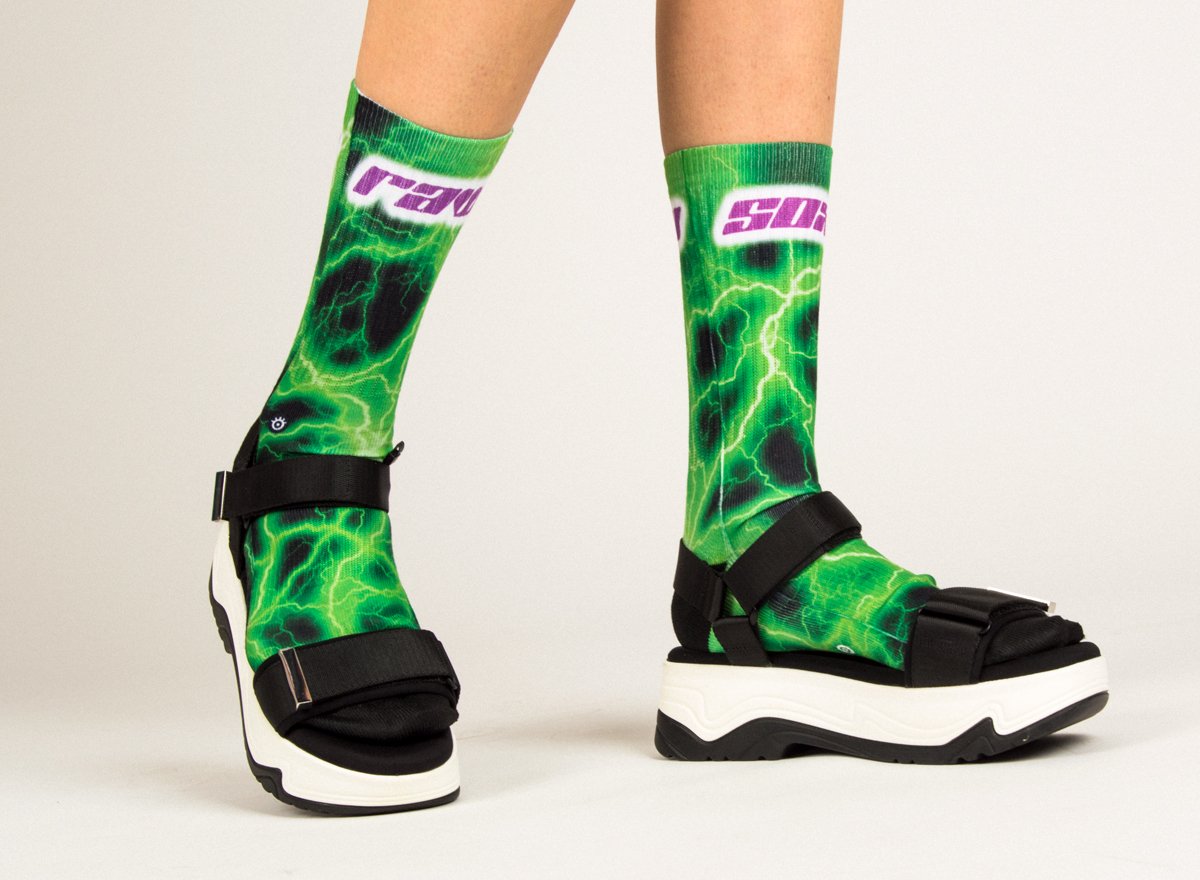 RawSoxLTD's tweet photo. ⚡All the lightning in the world⚡
#fluoray #socks by #rawsoxltd
LINK IN BIO
#styleinspiration #trendy #socken #streetstyle https://t.co/ffA7viMvI6