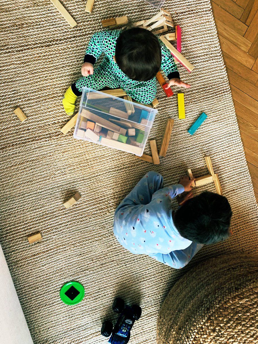 Lin_Manuel's tweet image. BLOOOOOOOOOOCKS