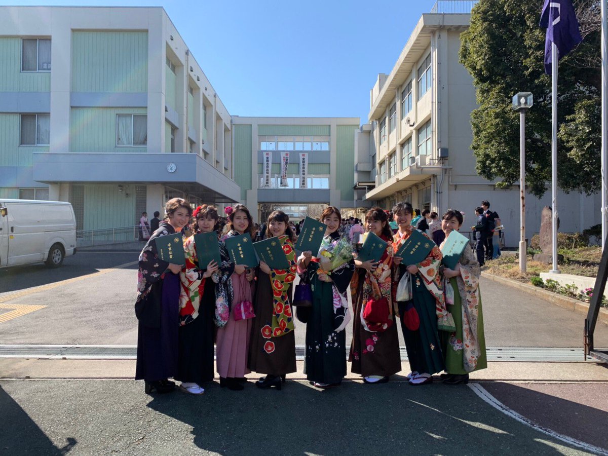 momo______ka_'s tweet photo. 3.9   井草高校を卒業しました🌸

本当に楽しくて充実しててあっという間の3年間でした。
関わってくれた全ての人に感謝してます、ありがとうございました😭 https://t.co/yCgslKomdm
