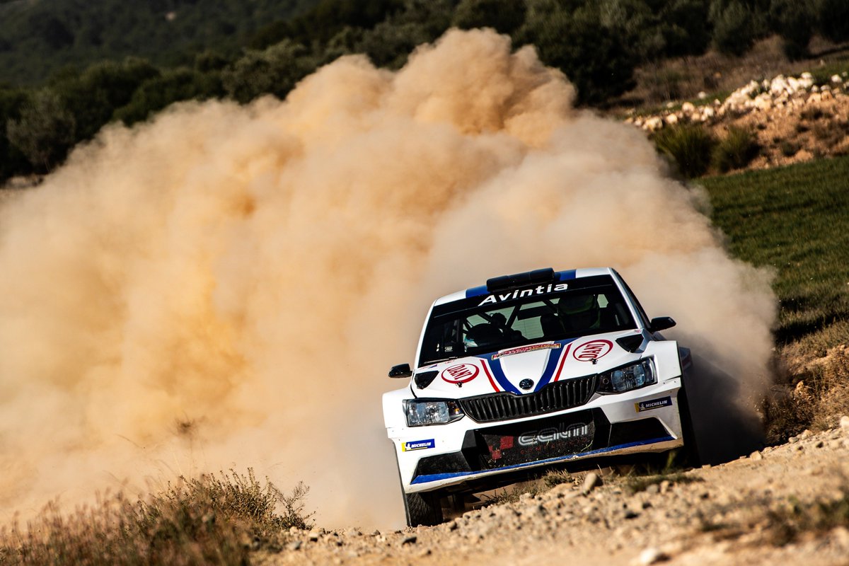 RFEdeA's tweet image. Este jueves, nuevo programa de #RacingforSpain, a las 17:30h, en @teledeporte.
Resúmenes del @Rallyesdetierra y del @SuperCER_RFEdeA, en el @RTierrasAltas. También, lo ocurrido en el @CEAX_RFEdA, en @AragonMotorLand, junto a las @GseriesACA y el Rally Clásico Puerto Portals.👀