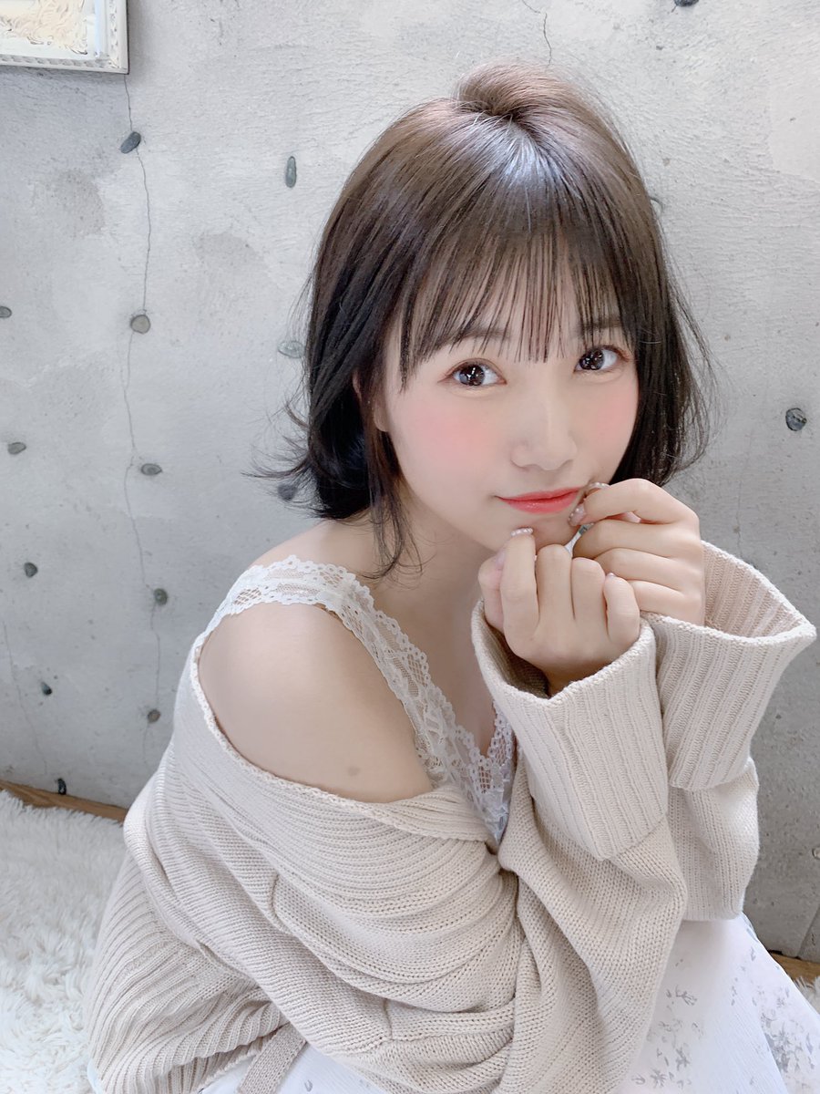 朝長美桜 V Twitter わたるさんと撮影会した 可愛く写真撮って頂いたよ うれしい 詳しくはinstagramに載せてるから見てね