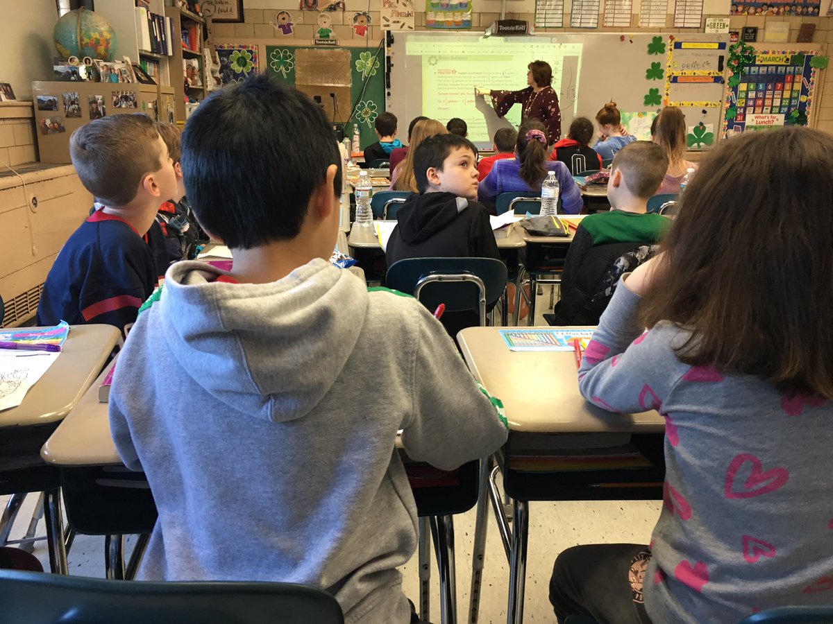 HAYSchoolNorton's tweet photo. Mrs. Almeida talking her 5th Grade students through Math problems having her students explain the HOW and WHY they answered as they did. #PowerfulDiscussion #HAYNation @MaryAnnAlmeida4 https://t.co/JVHqSf0L0Y