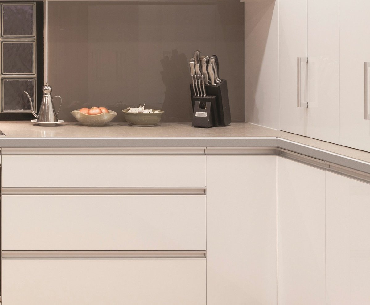Ceramic and porcelain tiles are not just for the floor and walls anymore. Get the look of unique marble counter tops with stain resistance you can depend on. Enhance the look of your project with a selection of finishes by M-D PRO.

 #mdpro #tilefloors #PROVA #tileaccessories