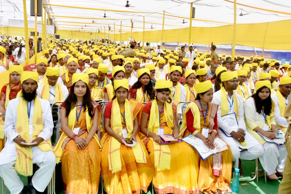 lnmuniversity's tweet photo. नवम दीक्षांत समारोह
#convocation https://t.co/aJZr4pLNd6
