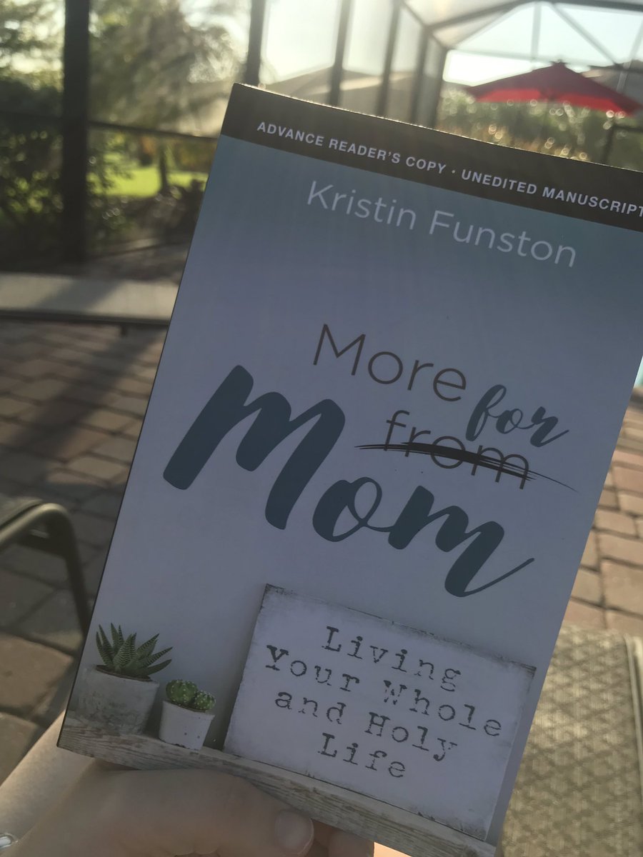 lktuttle's tweet photo. Coffee in hand, beautiful weather and a good book by the pool this morning! #MoreforMomBook @KFun #marcoisland #mombooks #vacationreads #goodbook https://t.co/CzRUeRaDdI