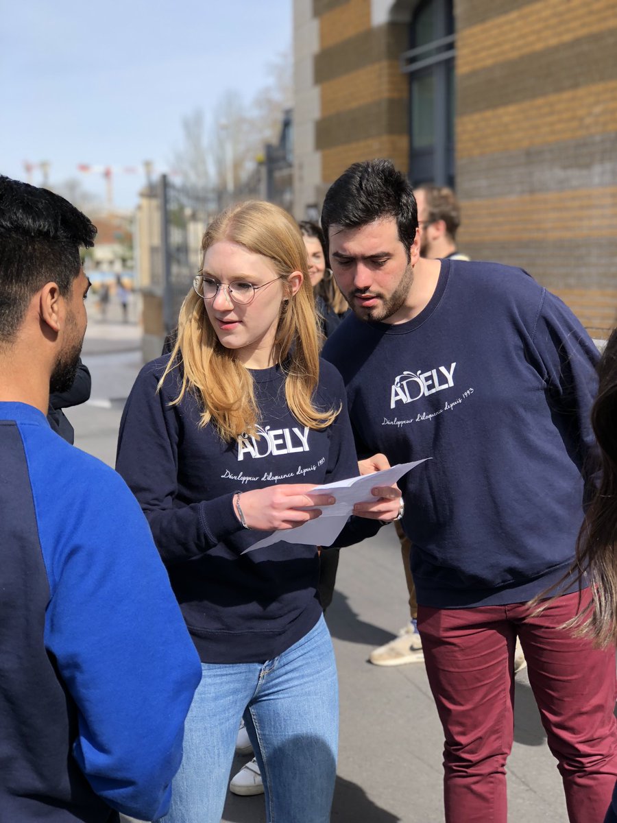 adelyon3's tweet photo. J-7 🎥 Silence, ça tourne ! L’#Adely réalise la vidéo de présentation du concours qui sera bientôt dévoilée. #concours #association #etudiants #Lyon #VilleDeLyon https://t.co/9TJvEv3PdV