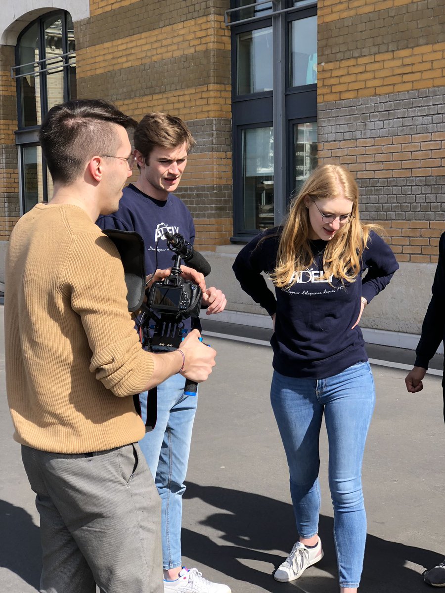 adelyon3's tweet photo. J-7 🎥 Silence, ça tourne ! L’#Adely réalise la vidéo de présentation du concours qui sera bientôt dévoilée. #concours #association #etudiants #Lyon #VilleDeLyon https://t.co/9TJvEv3PdV
