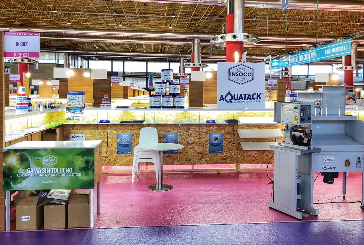 InsocoSL's tweet photo. Stand K19-K21 montado y preparado para recibiros a partir de mañana día 13 en @feriafuturmoda 👠 👜 
#adhesivos #baseagua #sintolueno #adhesives #waterbased #toluenefree #spain #insoco https://t.co/zVg13TwJAc