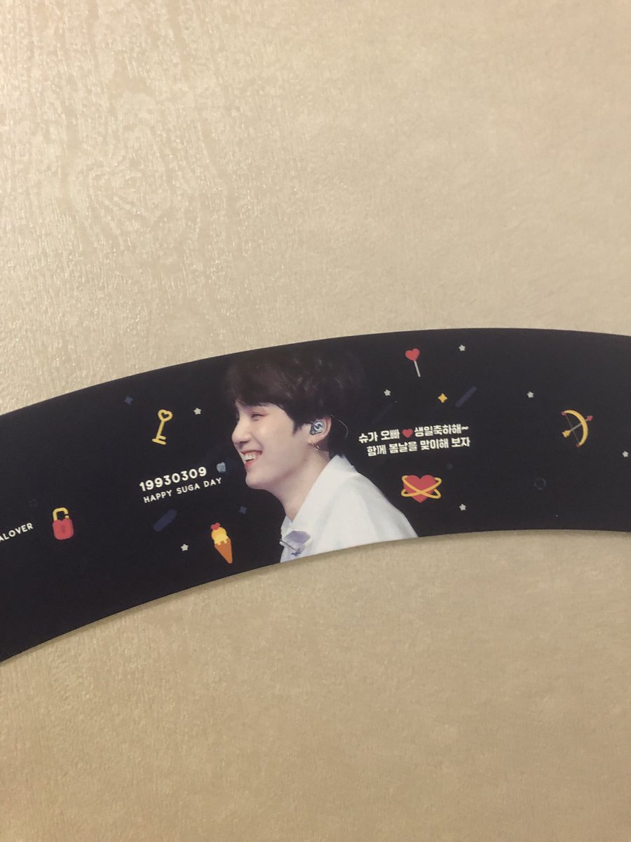 _lychiii_'s tweet photo. beautiful decor &amp; cupsleeve from #GENIUSLABSG T^T https://t.co/XBvvnQJPDp