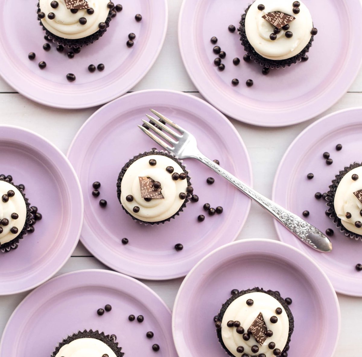 GEchocolates's tweet photo. Have you signed up for Cupcake Class yet!?
Sacramento, March 16th
San Francisco, April 8th
.
https://t.co/q94wqDdNpX
.
#GingerElizabeth #CupcakeClass https://t.co/kcZykiTRbX