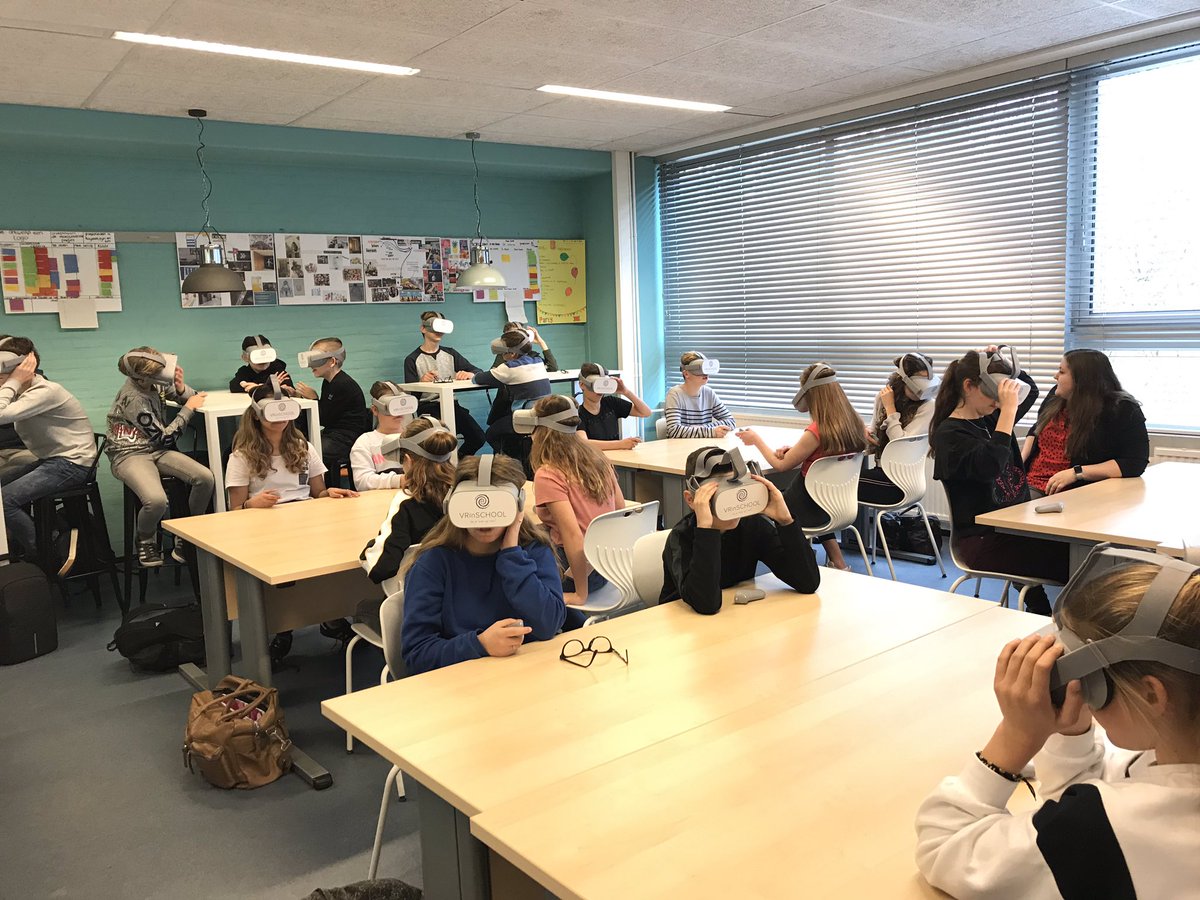 VRinSCHOOL's tweet photo. Erg leuk om @UrsulaHorn te begeleiden rondom de integratie van educatieve Virtual Reality! Vandaag was de oplevering van hardware. #opleidingsprogramma #vr #educatie https://t.co/1gtjIOfIIH