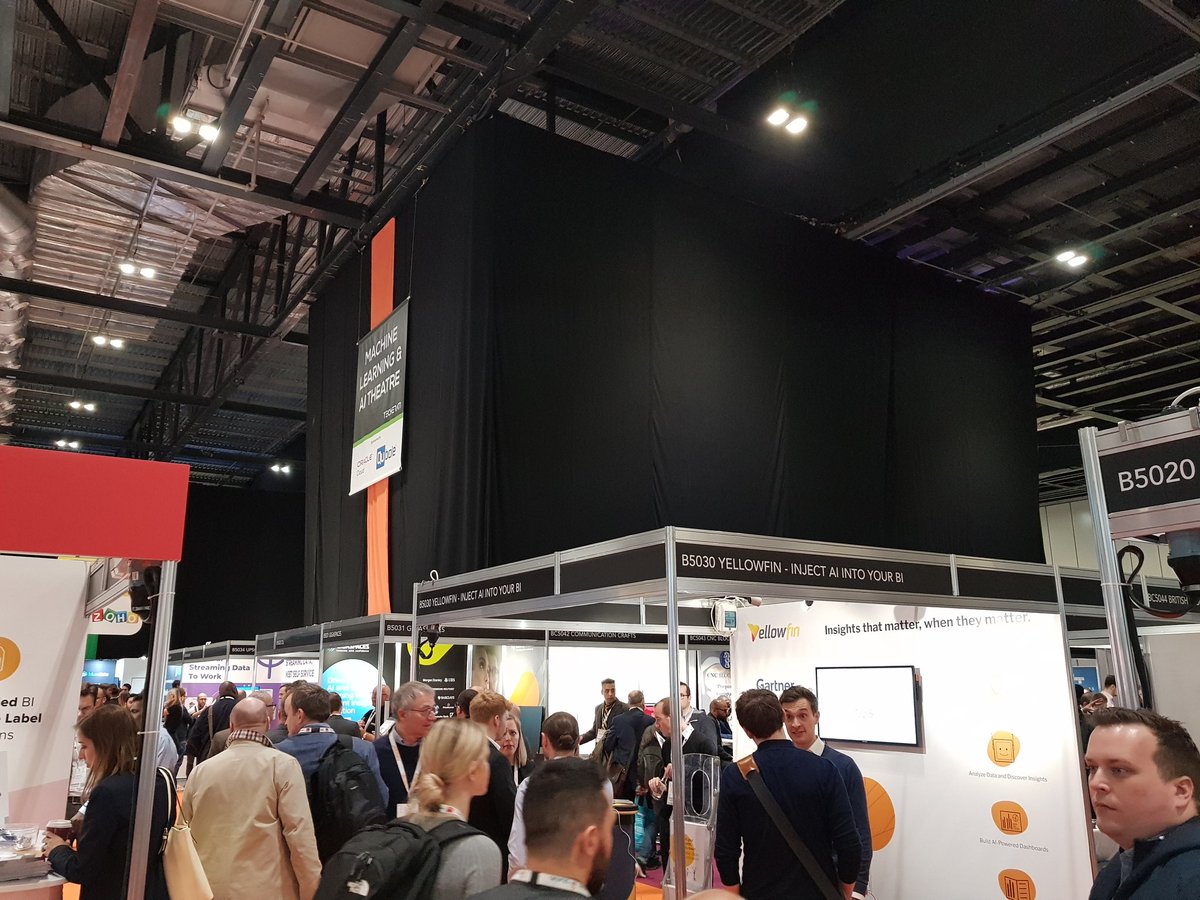 kaulout's tweet image. Just did an AI presentation from a &apos;black box&apos; shaped theatre. Irony not lost 😀 #BigDataWorld