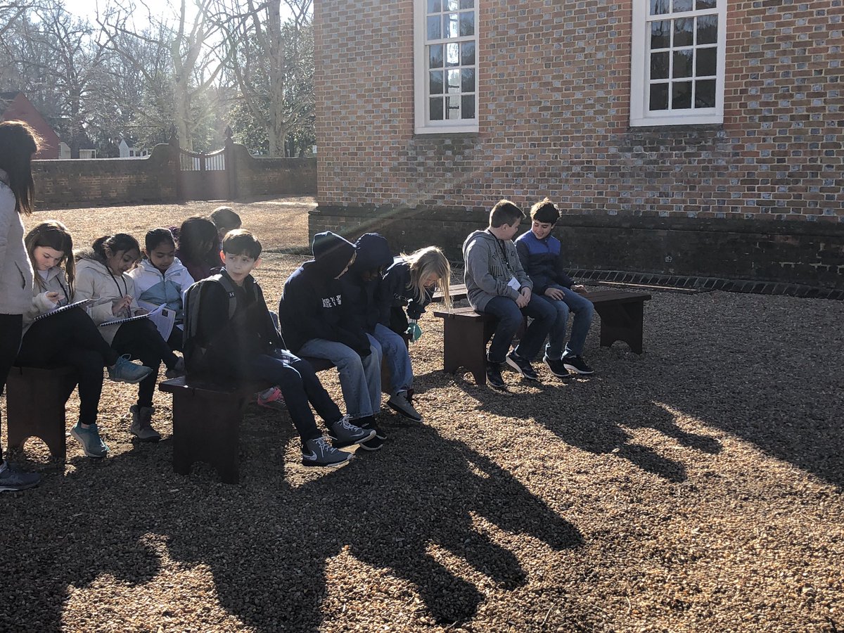 UNALion12's tweet photo. @Williamsburg4th #wmbsg4th #rstories19 https://t.co/aYS3DzlFA7