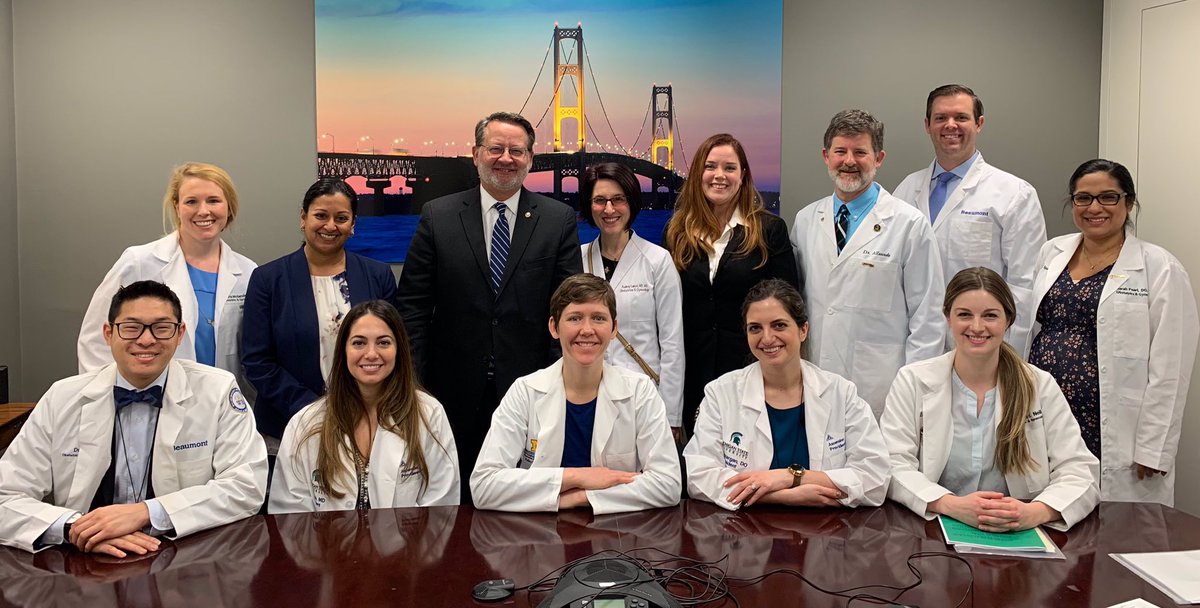 MAllswede's tweet photo. Michigan Ob-Gyns team up with @SenGaryPeters to protect coverage and reduce maternal mortality! #AccessIs @ACOGAction https://t.co/eH0Z1okei6