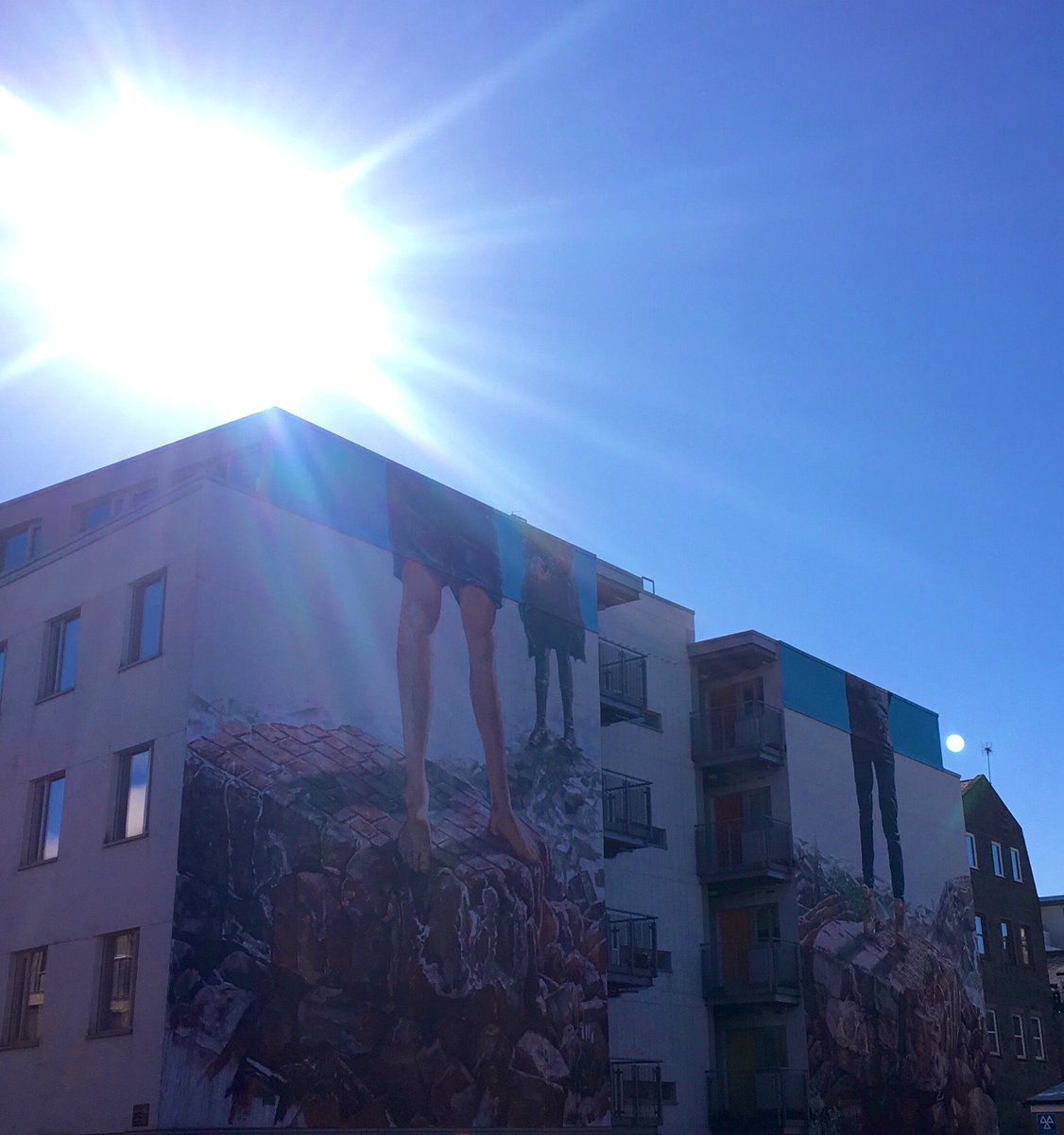 Sun splitting the sky making @nuartaberdeen pop. Can’t wait for Easter and the next wave of international artists bringing colour and life to #Aberdeen @nuartaberdeen #nuartaberdeen #nuartfestival #VisitABDN