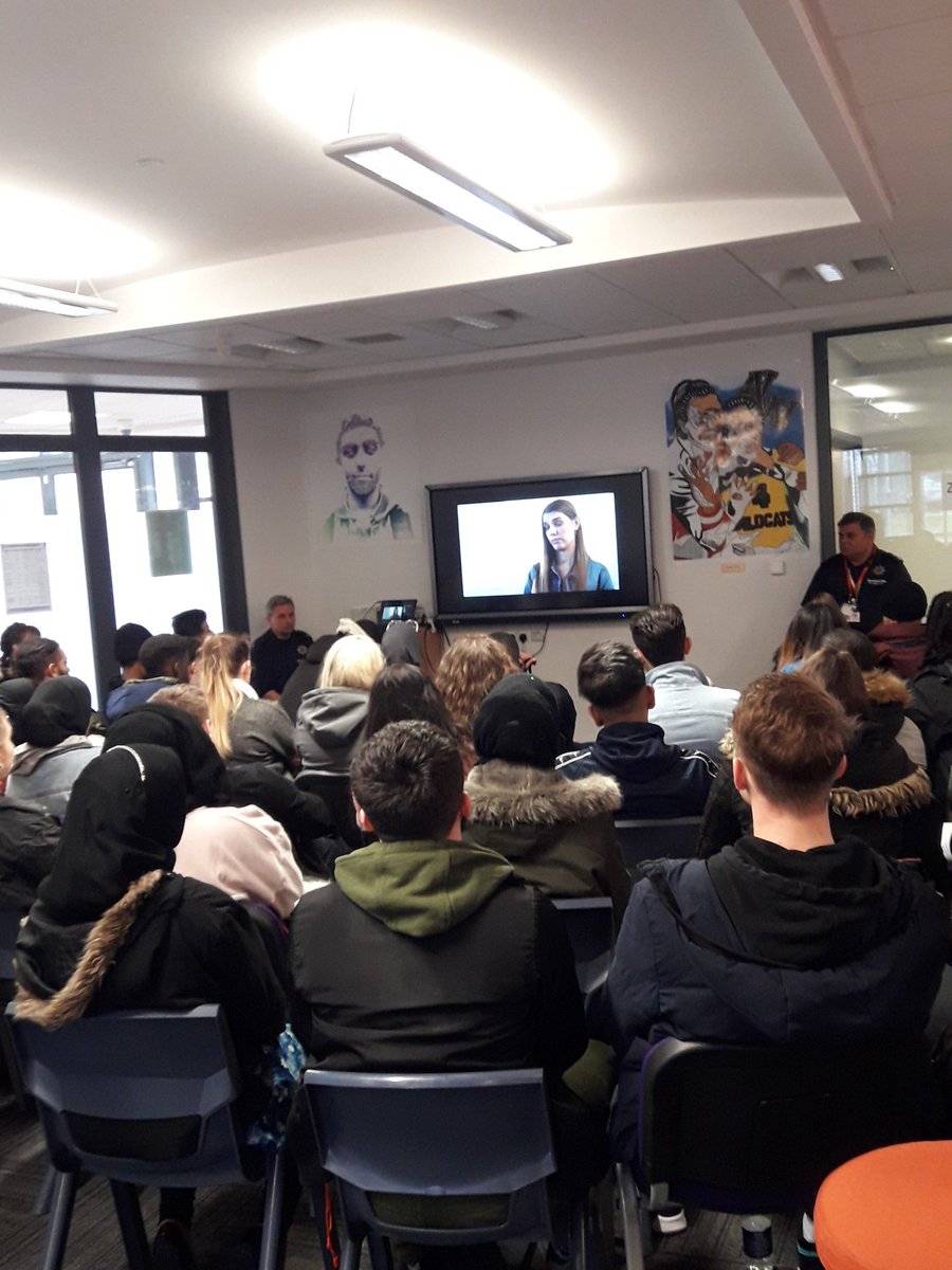 CraigCooperNFRS's tweet photo. The theory side of the #RTCDay here @NottinghamAcad complet Now off to see the students act out a day at #MagistratesCourt for a road traffic offence #CreatingSaferCommunities #Collaboration https://t.co/F3Xrm8CG1M