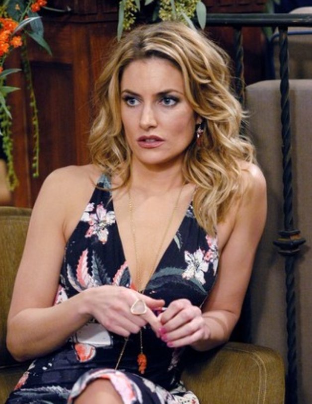 iheartwizards's tweet photo. Allison on #Freddie is such a mood. I love her 😆👌💙 @madchenamick https://t.co/x3K50OQ7SY