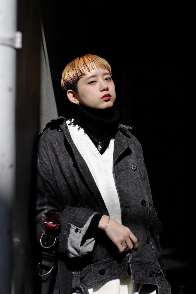fashionsnap's tweet photo. 【スナップ】田中 唯さんを大阪で撮影。アウターはISSEY MIYAKE。
https://t.co/BOdgi9tgUI https://t.co/6M0HFJRjJB