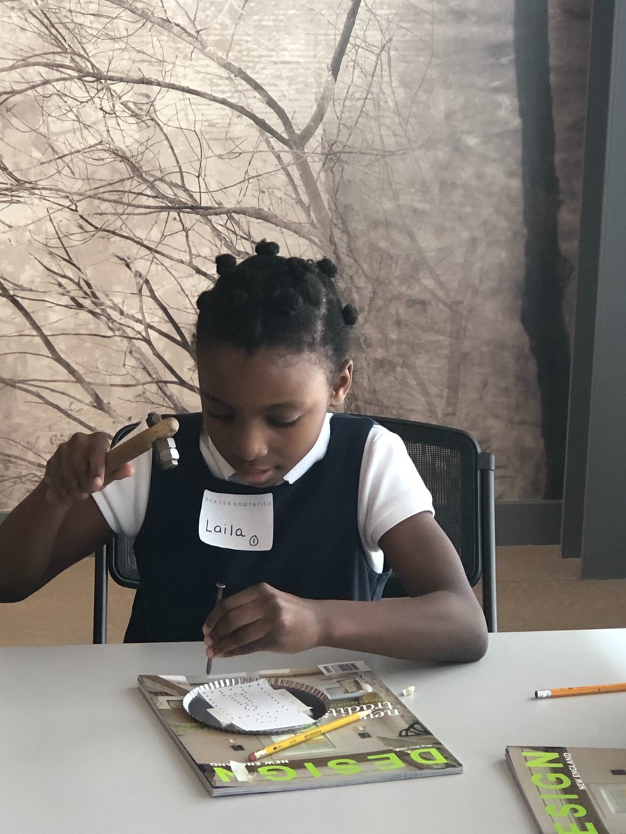 DXSF_School's tweet photo. On Tuesday, March 5, Class 3 students visited Concord Museum. Students explored colonial attire, crafted designs on tin plates, and learned about actual tools and everyday necessities from colonial life. https://t.co/Pk8QsRfxa2