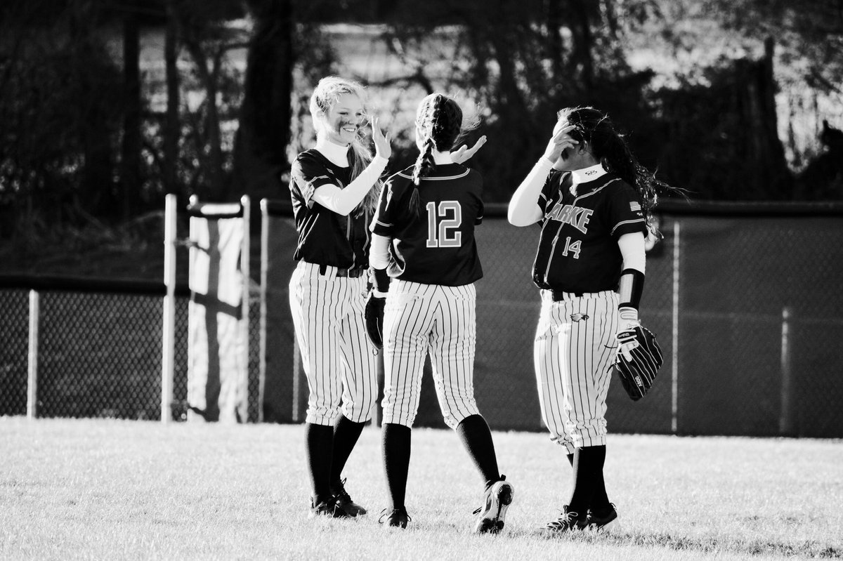 jrunger7's tweet photo. It’s GAME DAY! #GoClarke🥎 https://t.co/3w6XkCFJQP