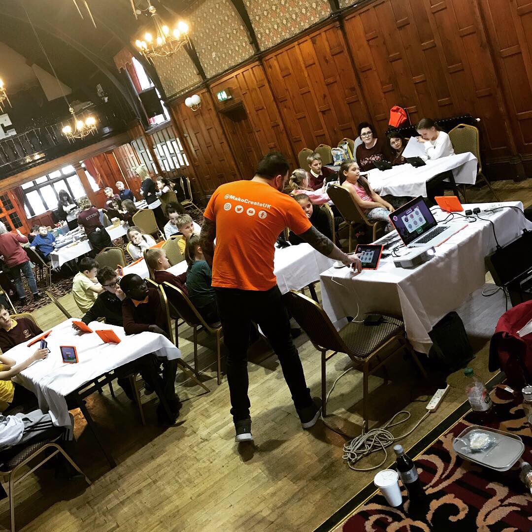MakoCreateUK's tweet image. We’re busy helping students of @gems_salford become #ComputerGameDesigners today with @salfordcanal’s #BSW19 project.
#ComputerGameDesign #RetroGameDesign #GameDesign #GameMakers #britishscienceweek #makocreate