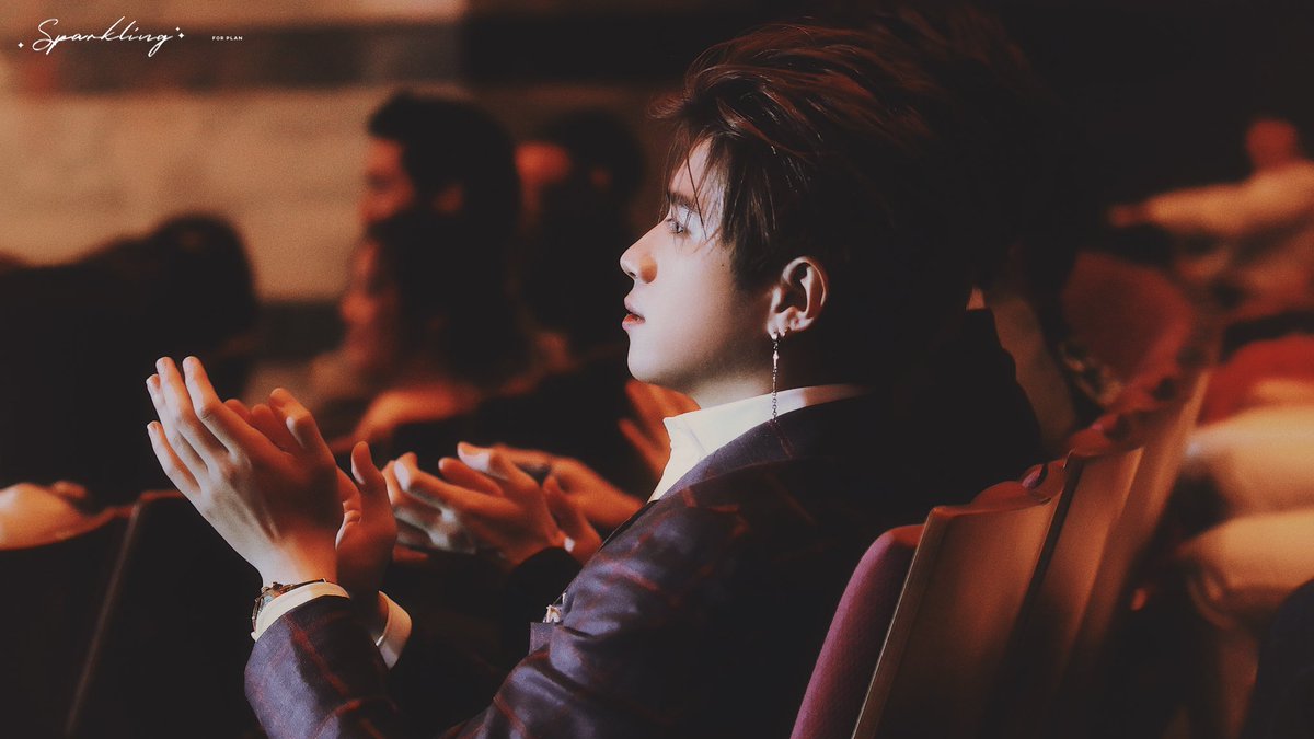 SparklingPlan's tweet photo. 「190312」Kom Chad Luek Awards

khun plan ka💚

@bplannnnn 
#คนของแปลน
#PlanRathavit
#TEMPT
#คมชัดลึกอวอร์ดครั้งที่15 https://t.co/5onAyRR5rS