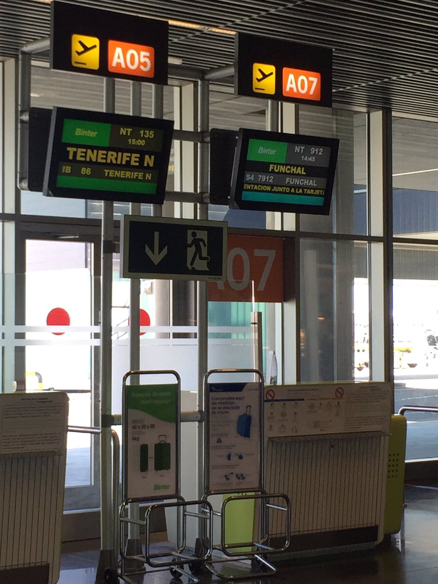 GliderPLOCAN's tweet image. On my way to @_visitfunchal @madeira_islands @madeira for #ECOMARPORTproject @INTERREGMAC @Interreg_eu activities in cooperation with #OOM #APRAM @plocan #ocean #observation @AtlanticAll @AtlantOS_H2020 @EMSOeu @EuroGOOS