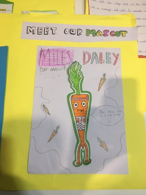 thedailymile_ie's tweet photo. A huge shout out to Scoil Mhuire, Marino for completing a project on the effects The Daily Mile has on concentration, fitness, and short term memory. They displayed their results at the ESB Science Blast show in the RDS last week and received fantastic feedback! 😃😃👏👏 https://t.co/wnQ4VRR2L9
