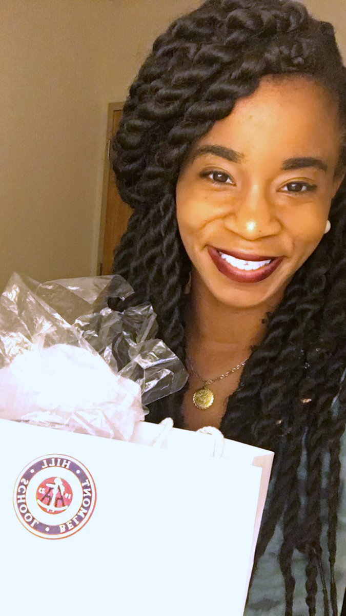 KBoronell_MM's tweet image. So happy to have received this awesome gift from @BelmontHill . Their group, comprised of 54 stellar young men and chaperones, have selflessly chosen to spend their spring break volunteering at @MetroMinistries this week. They are one of our best groups we&apos;ve had. THANK YOU!