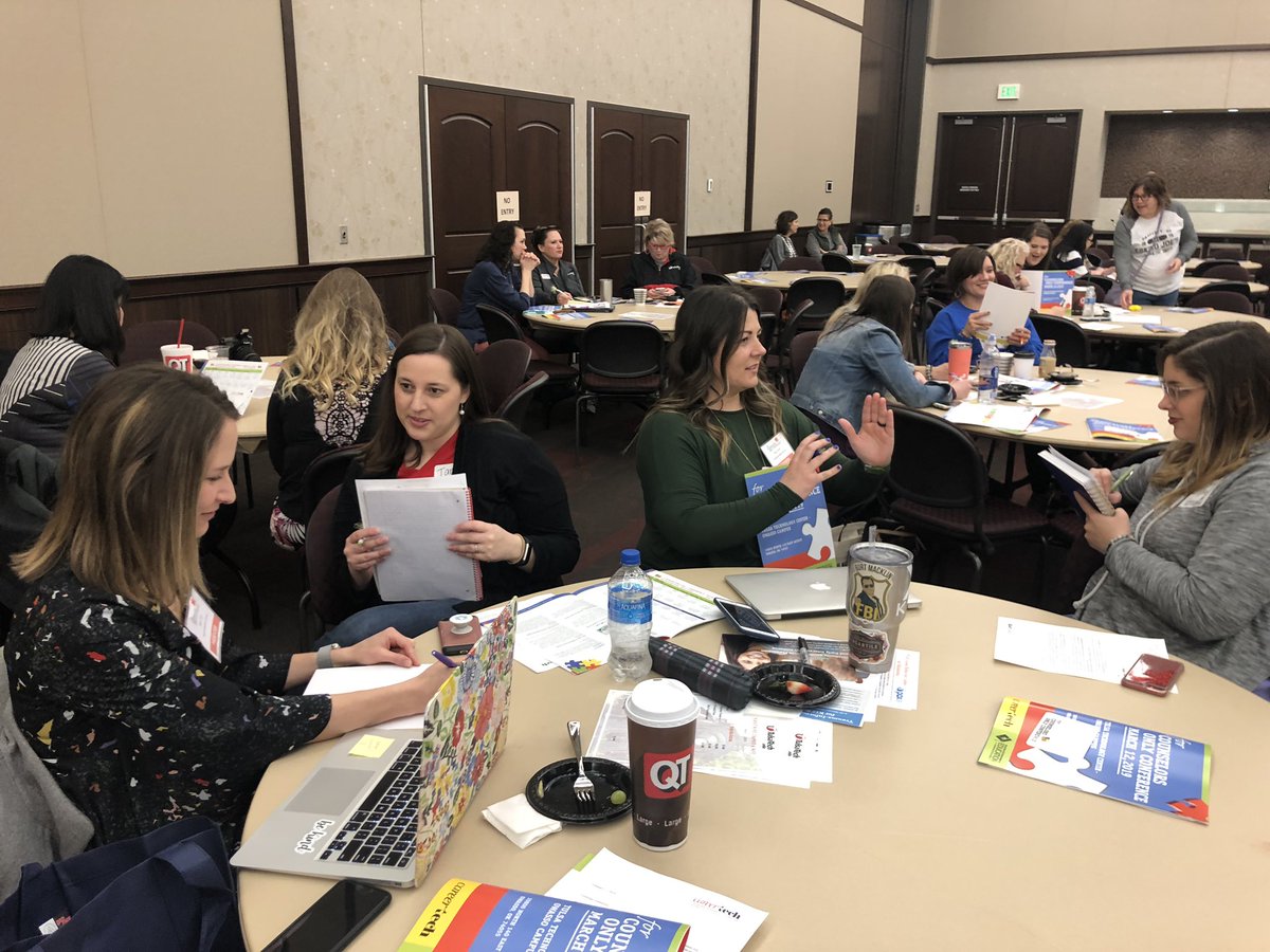 CounslrAdvcate's tweet photo. #OKFCO19 @Dana_Wile Teaching Robots to Draw! @NCWIT https://t.co/nTqaILgjQr