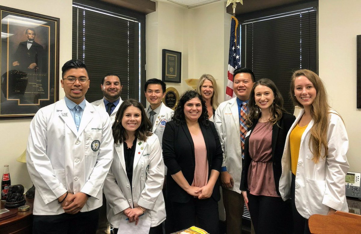 Thank you @UFPharmacy and @USFCOP students for stopping by to visit me this morning! #FutureofPharmacy #florida #Sayfie