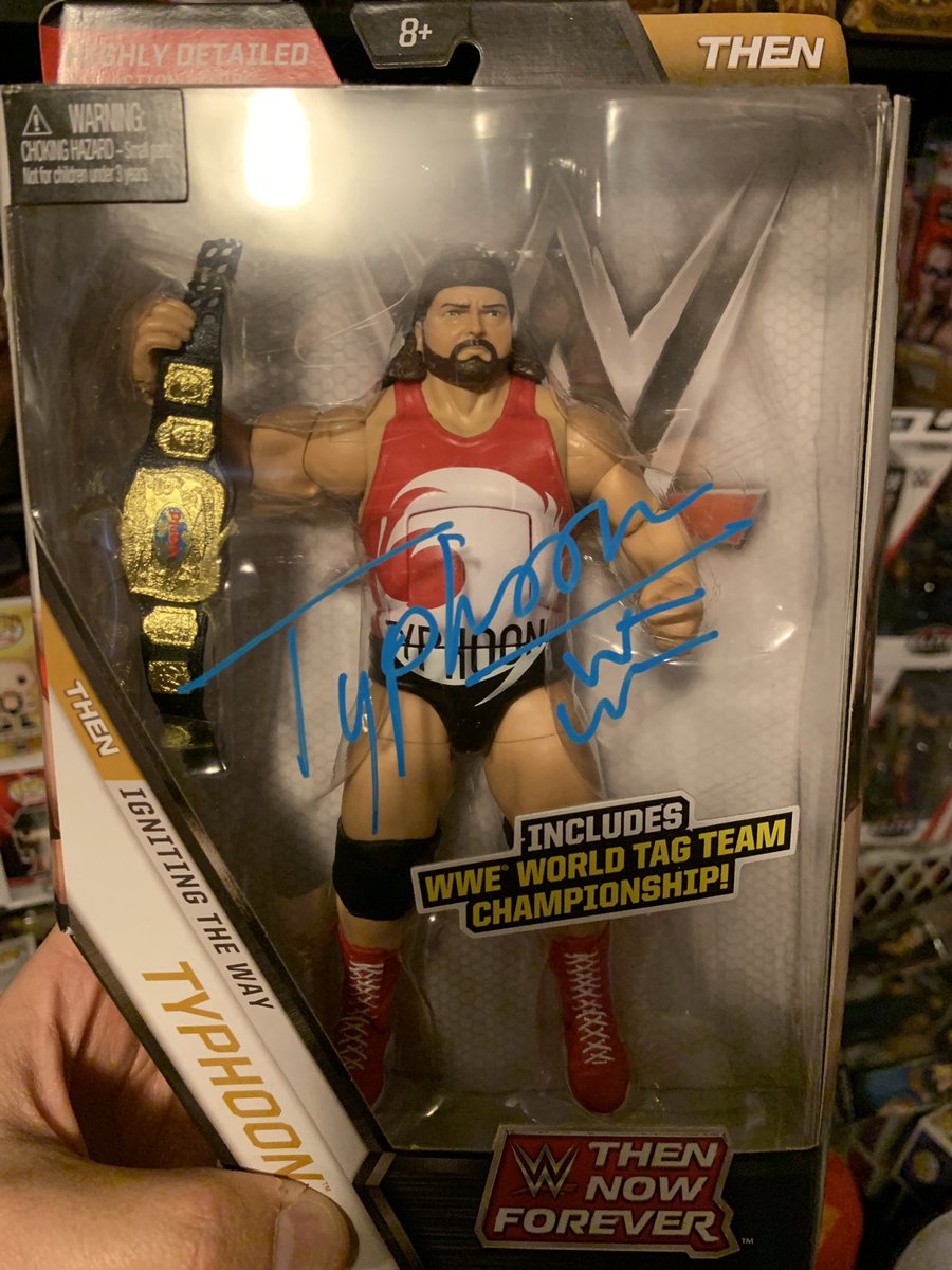 Soda_hunter's tweet photo. I need a break. I want to tune out the negative and bring back the positive. Hopefully No more harping on things for me. Some #FigureAppreciation real quick. This Typhoon figure is so good! I love how to scale the body is compared to the way jakks would do big guys, near perfect! https://t.co/fvKIlBTQKC
