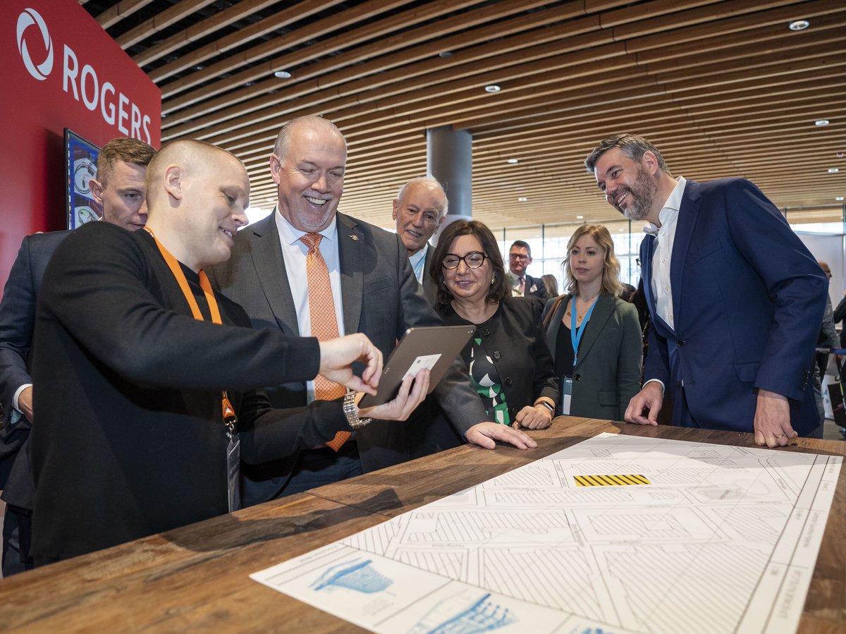 "Canadian companies love to innovate, push boundaries, explore, and improve. At Rogers we’ve seen both an evolution in technology, and a revolution in how technology is used." - Jorge Fernandes, Chief Technology Officer <a href="/Rogers/">Rogers</a> #BCTECHSummit