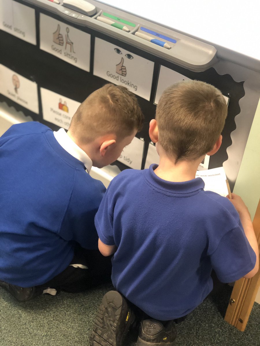 DeanburnPSP6MC's tweet photo. On a fact finding mission to learn about plastic waste! Did you know there could be more plastic than fish in the oceans by 2050? #DPSWasteWeek #WasteWeek2019 @EcoSchoolsScot https://t.co/DKQOhdXjPU