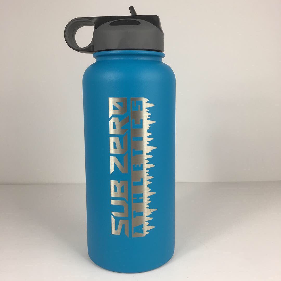 Sub0_Athletics's tweet photo. ❄️NEW RELEASE❄️
New @truflask 32oz bottles coming in blue &amp; white - $35 each
DM me to get yours ordered!! https://t.co/dlTHM50Eha