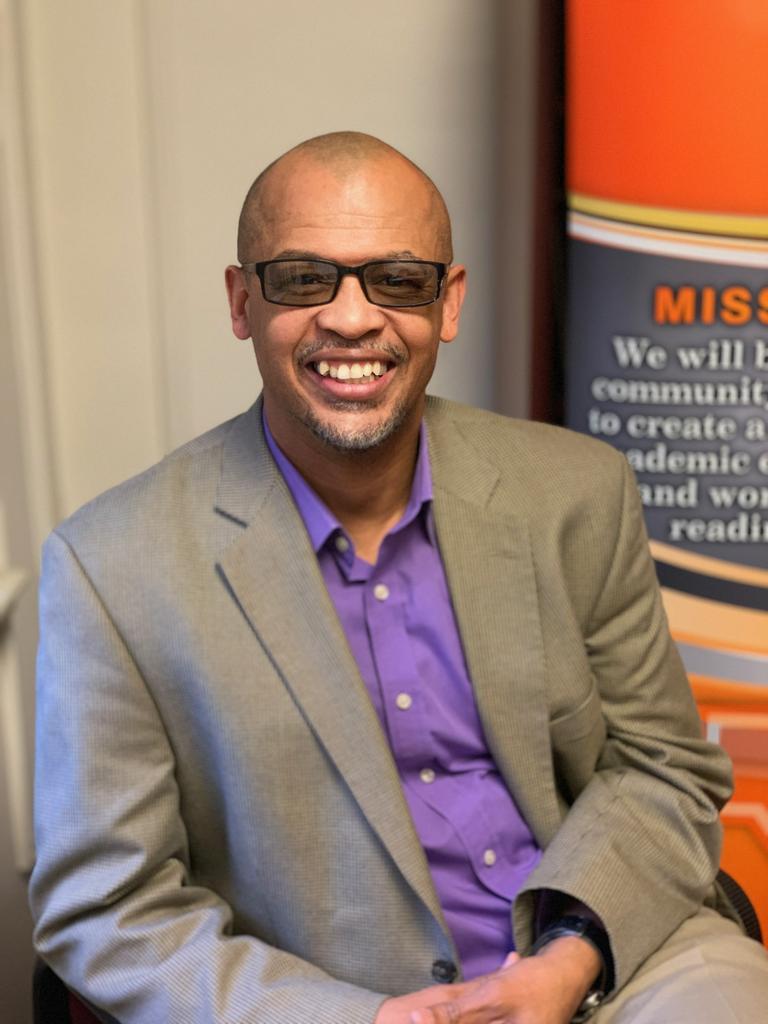 JPS is pleased to introduce Willie Lewis as the new Principal of Jackson Pathways High School.  Willie is a 1989 Jackson High Graduate Please join us in giving him a warm Viking welcome!  #Believethehype