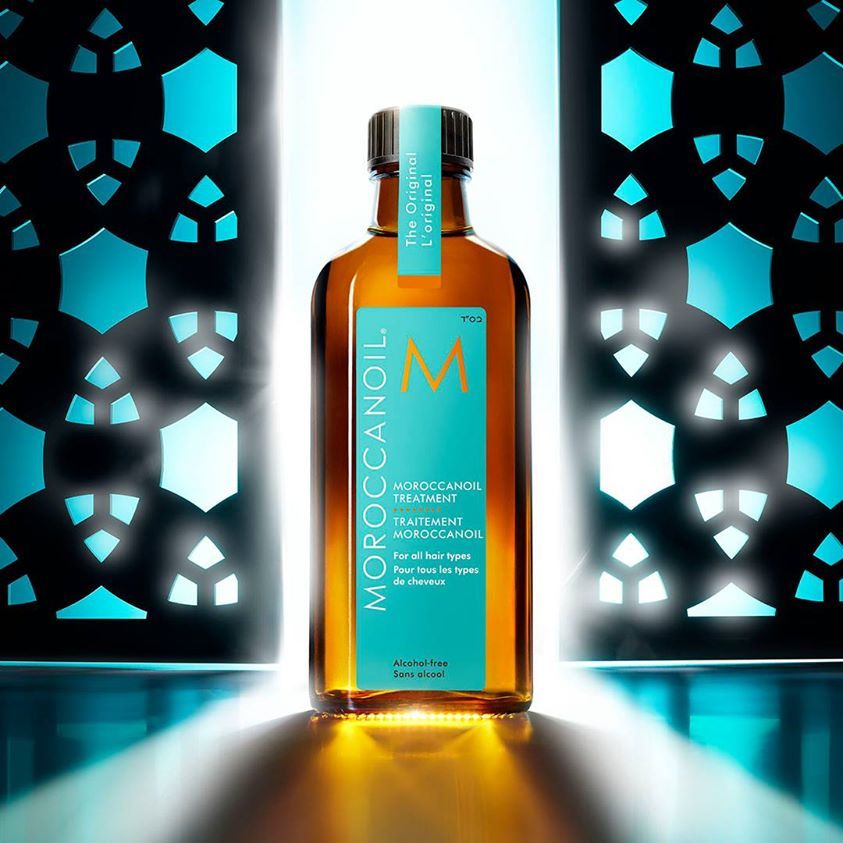 principlesbuzz's tweet photo. Hands up if you have already our award-winning Moroccanoil Treatment 🙋  Find it at a salon near you: https://t.co/MMMeUQfmsF https://t.co/qt7Ro8hodS