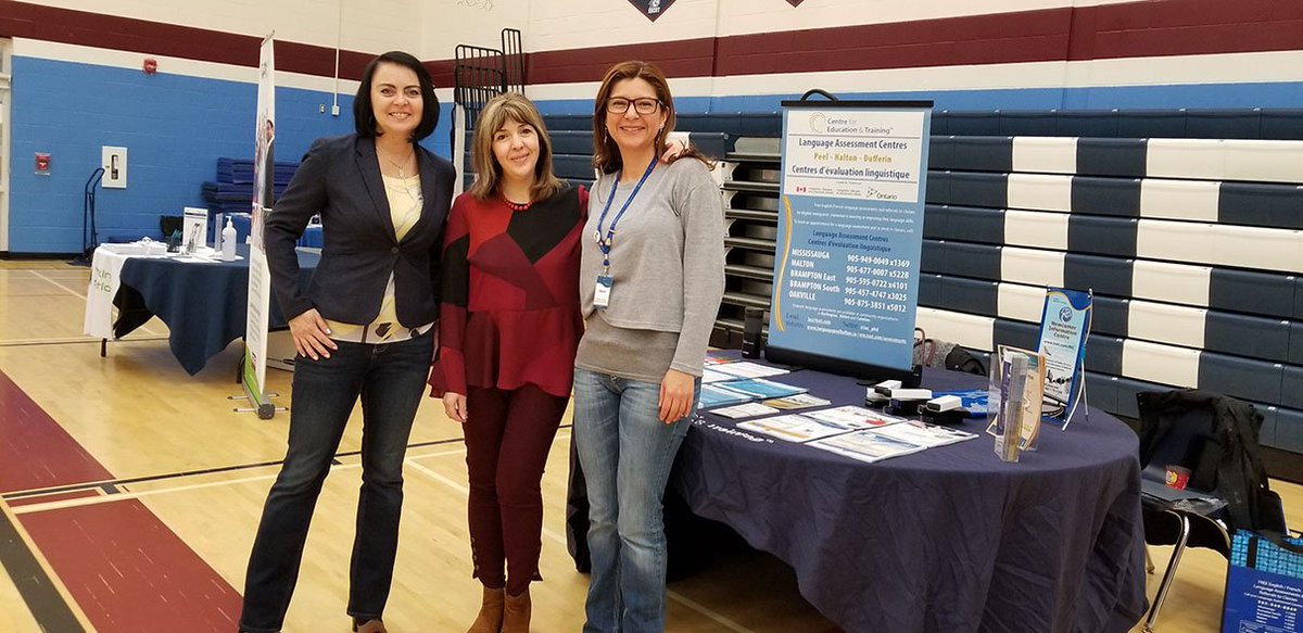 achev_ca's tweet photo. #T_C_E_T staff joined the community in welcoming #newcomers to #Halton during the Halton Region Newcomer Day and #ESINC Day (Emergency Services for New Canadians) - March 8, 2019, Ecole Secondaire Catholique Saintre-Trinite, #Oakville
#language #settlement #employment https://t.co/e2STHC2ov9