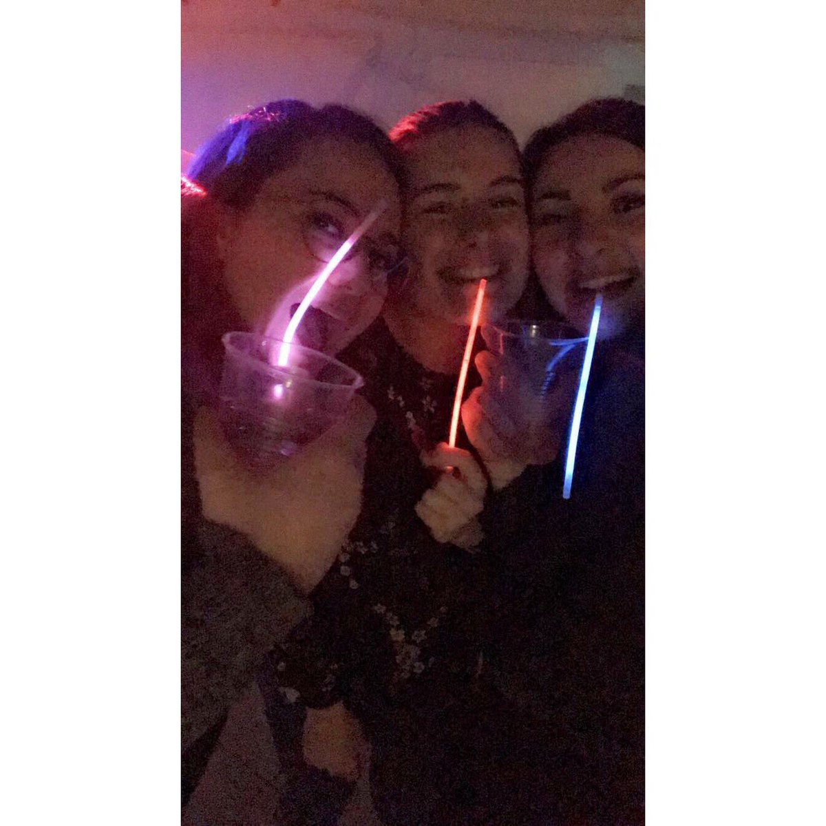 RomanemMazet's tweet photo. Elles sont si précieuses ❤️ https://t.co/FpOhBthy2I